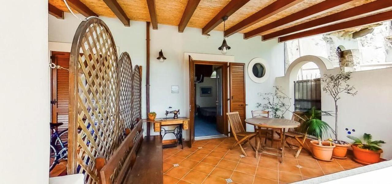 Casa Vacanza Artemis Ліпарі Екстер'єр фото